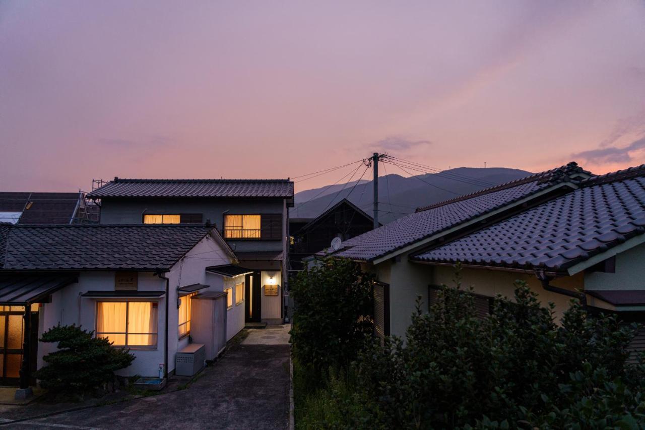 Yufu-No-Yu Shiki Iyashi Villa Exteriör bild